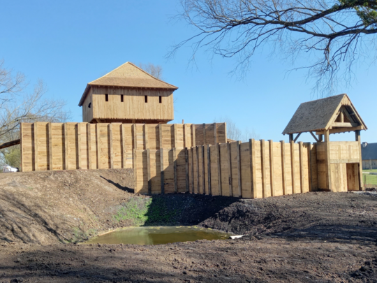 Reconstitution de la motte castrale du comte de Flandre (mars 2022)